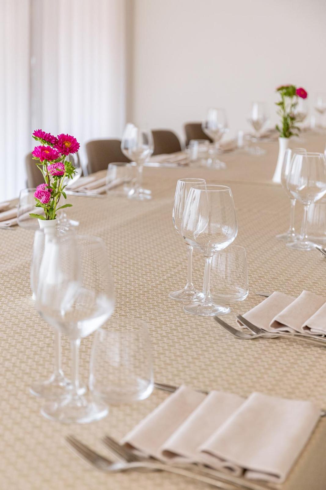 Giussano Hotel Habitat מראה חיצוני תמונה