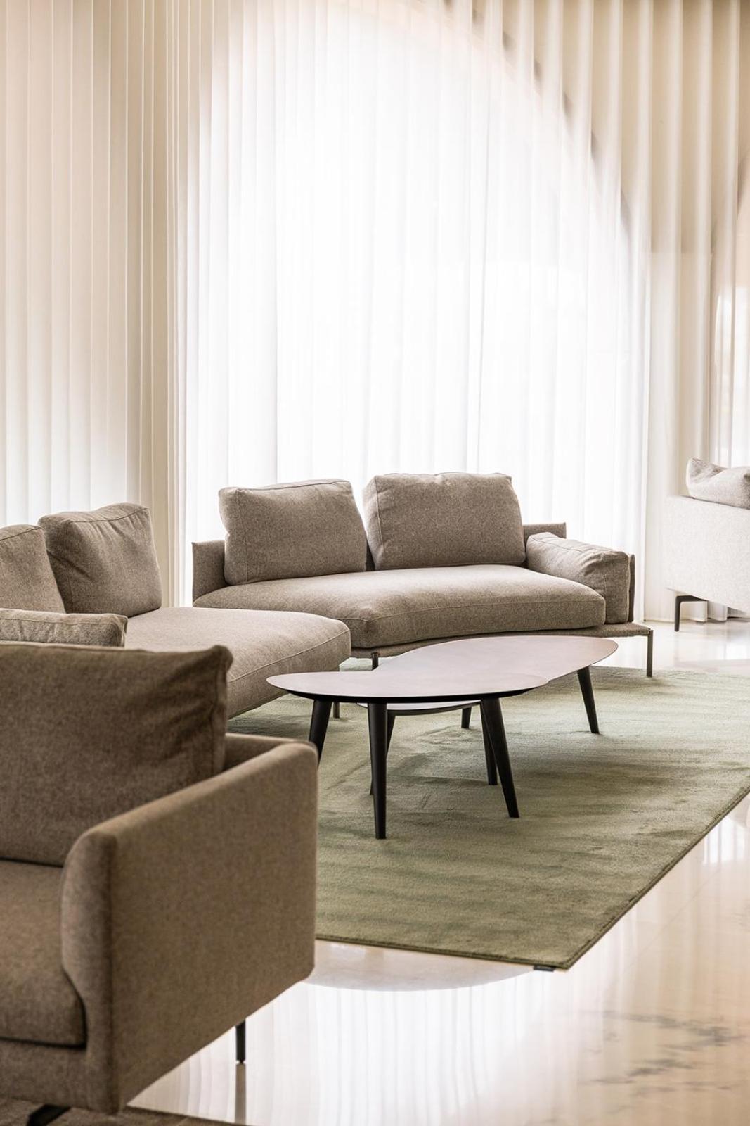 Giussano Hotel Habitat מראה חיצוני תמונה